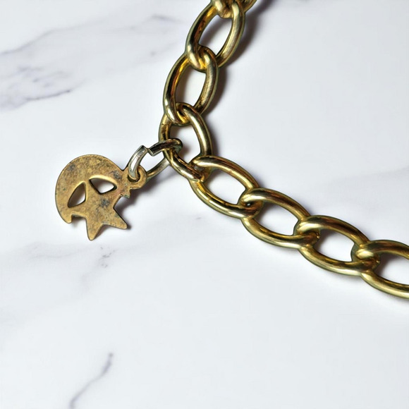 Jelly Belly Factory Charm Bracelet – Vintage Late '90s Gold Dangle | Y2K Jewelry - Picture 7 of 15